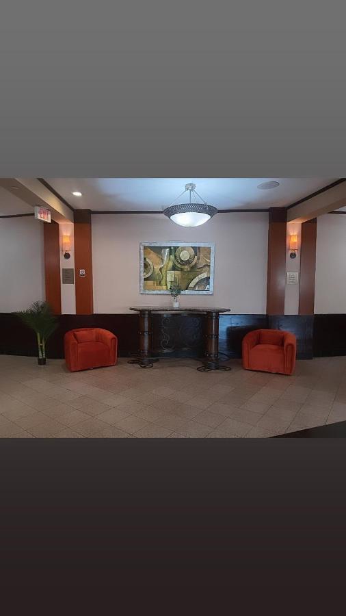 Clarion Hotel & Suites מאונט לאורל מראה חיצוני תמונה