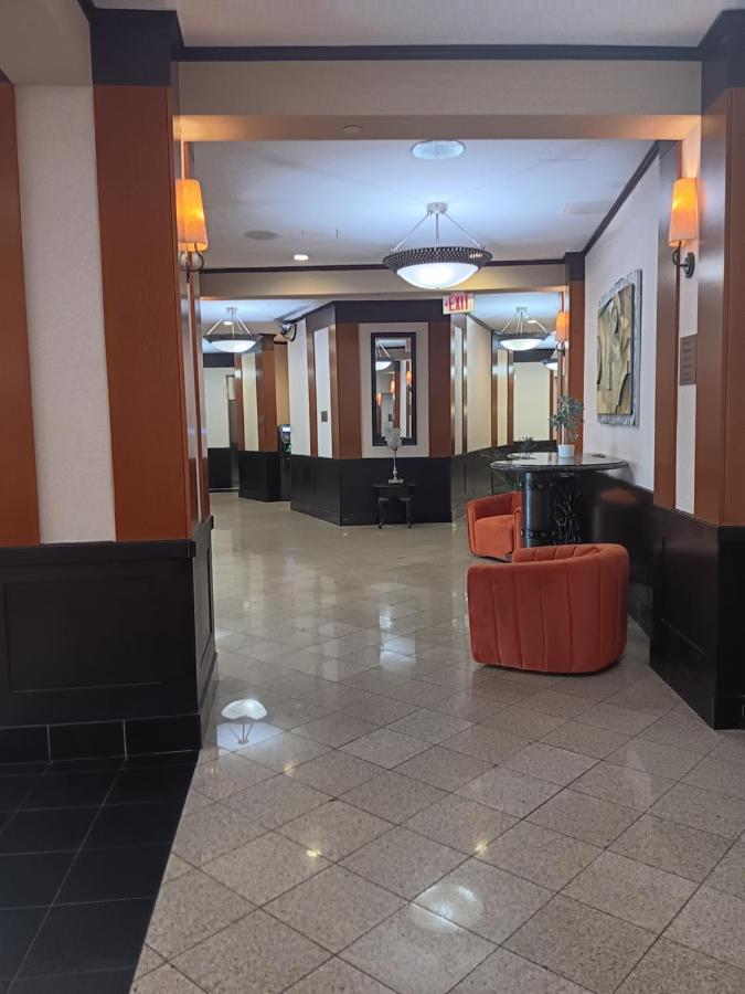 Clarion Hotel & Suites מאונט לאורל מראה חיצוני תמונה